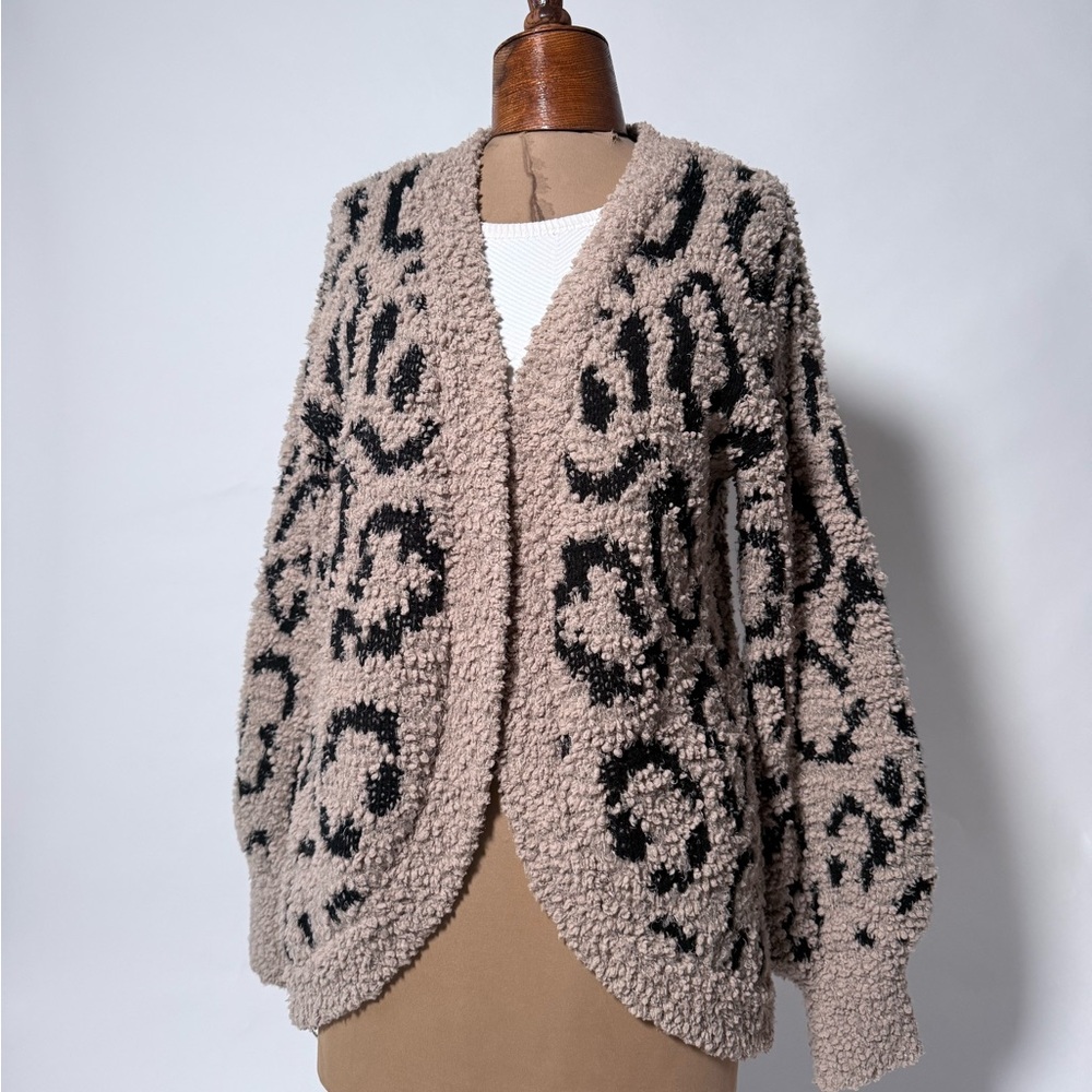 Super Soft Rachel Zoe Beige and Black Textured Cardigan